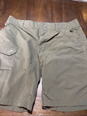 Columbia Olive Women's Outdoor Cargo Shorts